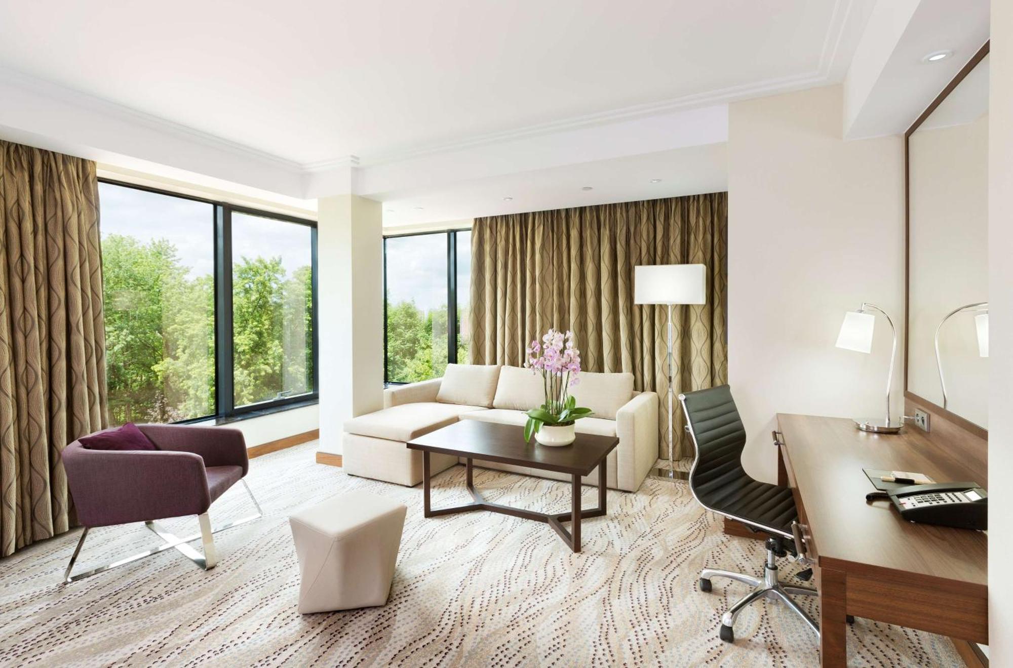 Doubletree By Hilton & Conference Centre Hotell 4*